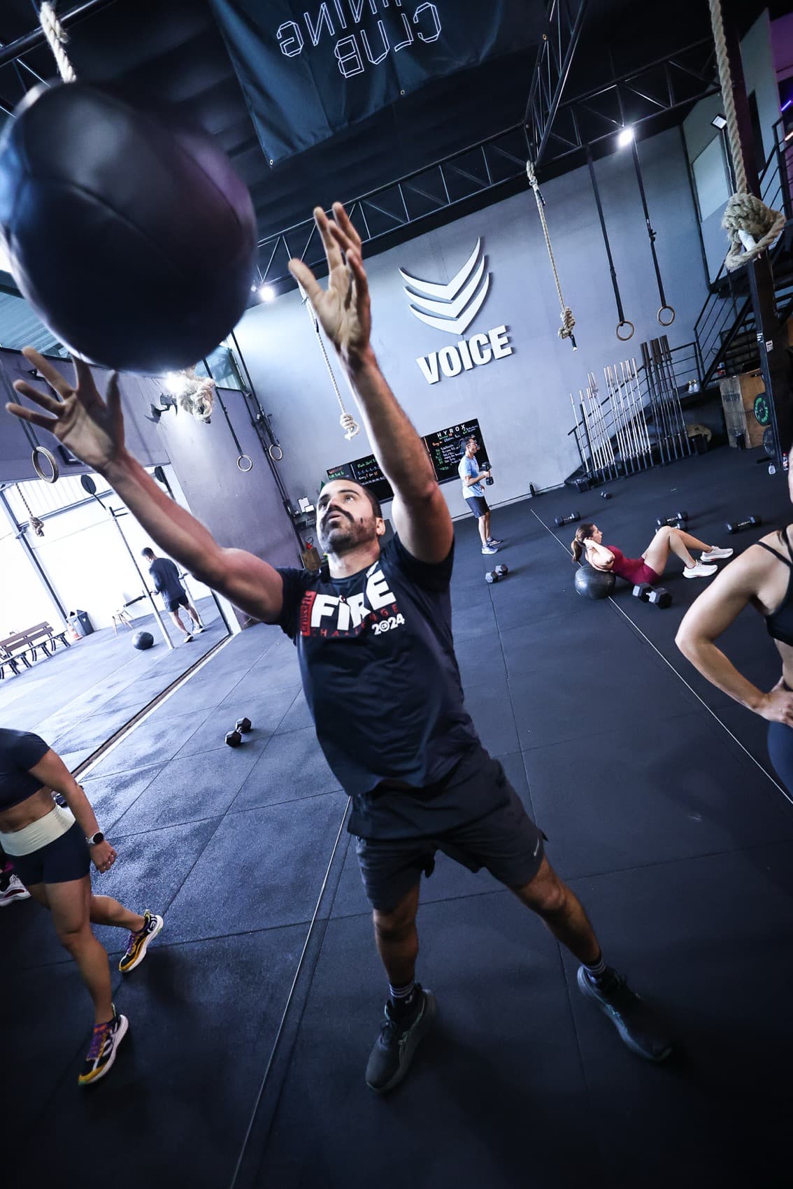 Atleta em treino funcional no Voice Training Club JC, Jardim Camburi